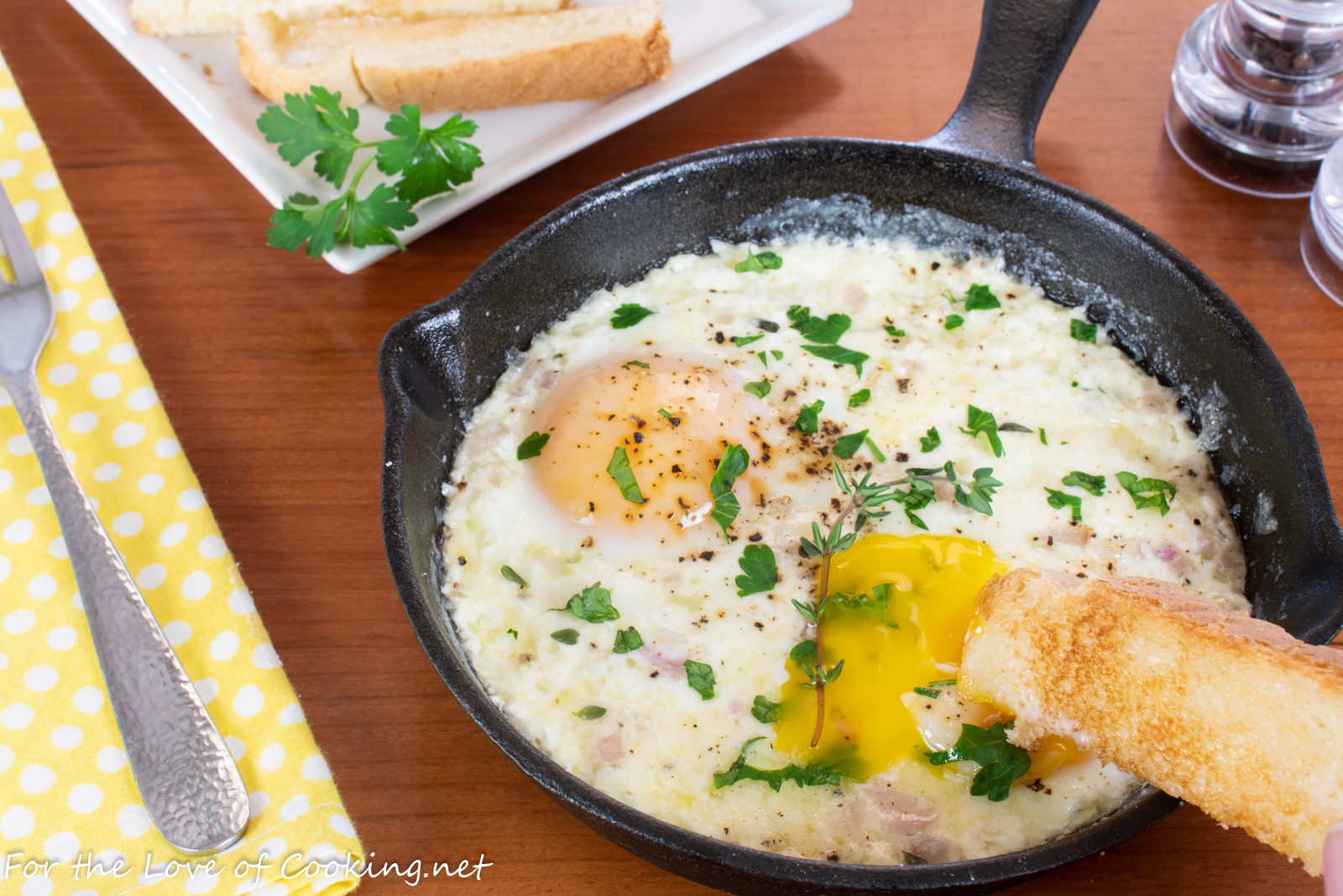 Skillet Baked Eggs with Cream and Parmesan